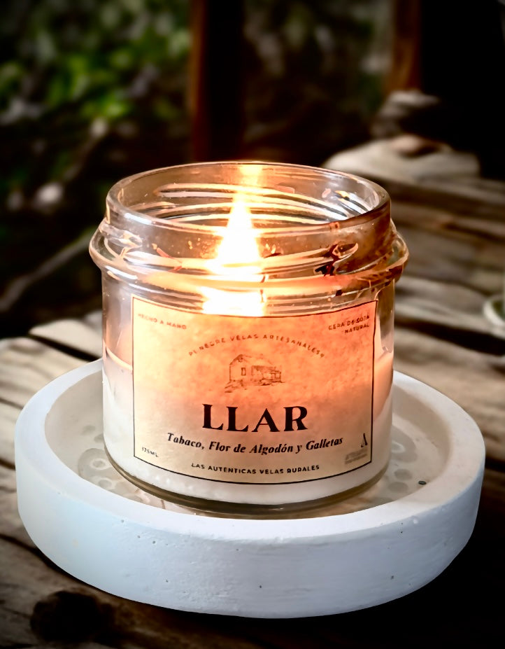 LLAR candle
