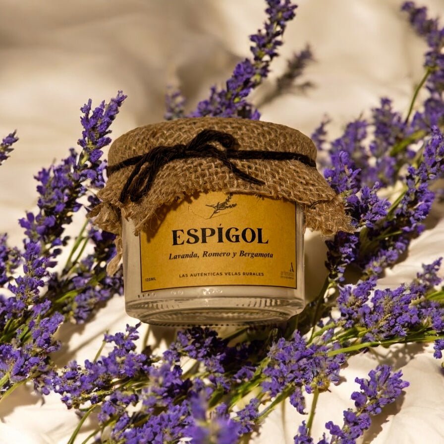 Vela ESPÍGOL - Vela de cera de soja natural y aceites esenciales de Lavanda,Romero y Bergamota
